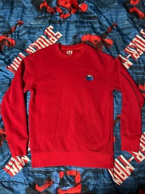 UNIQLO x KAWS x SESAME STREET Embroidered Crewneck Sweater